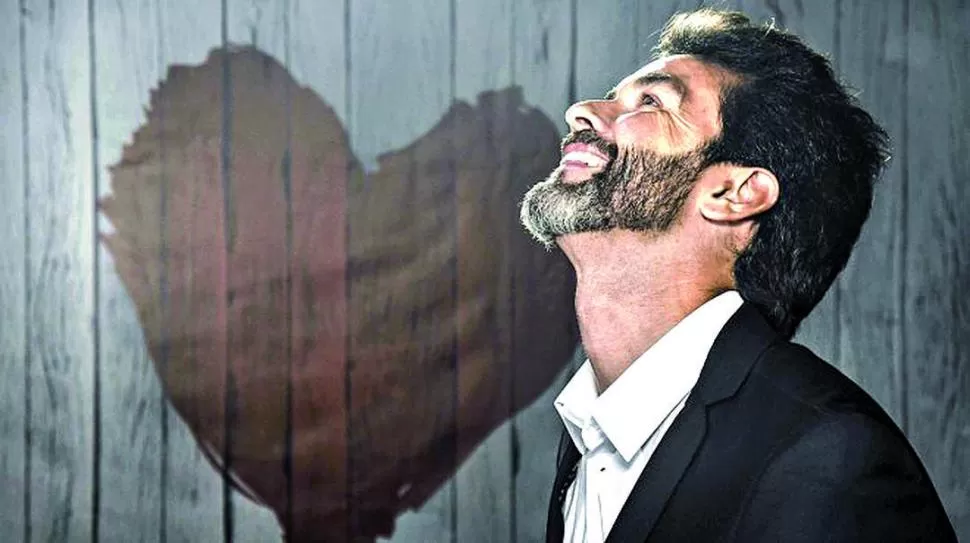 MARIANO MARTÍNEZ. Por vez primera, será el conductor de un programa que ayuda a unir a la gente.  