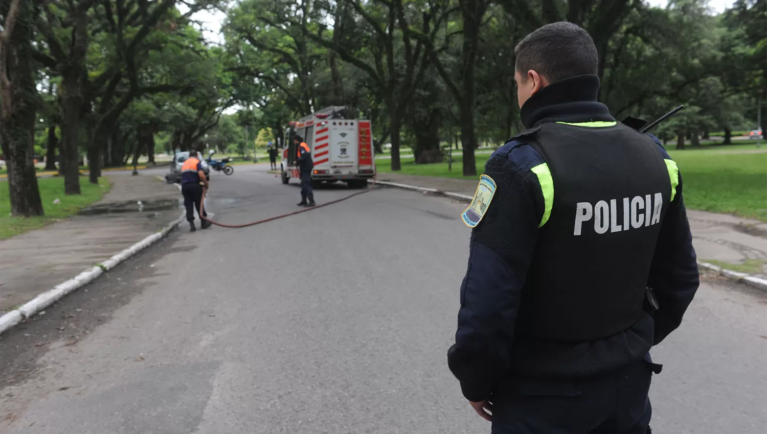 DOBLE HOMICIDIO. Los policías fueron atacados frente a la Casa del Obispo Colombres, en una de las calles internas del parque 9 de Julio. ARCHIVO LA GACETA / FOTO DE ANTONIO FERRONI