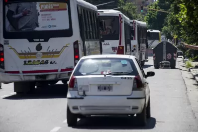 Radicales instan a Manzur a intervenir en el conflicto del transporte