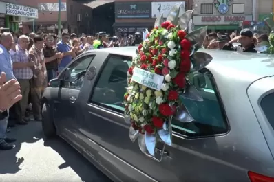 Una multitud despidió a los policías abatidos en el parque 9 de Julio