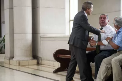 Un aviso del ex comisario García desató un escándalo que terminó a los gritos