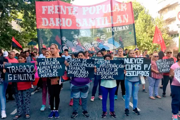 Las protestas gremiales y sociales complicaron el tránsito en Tucumán durante la mañana