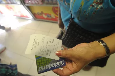 Nuevo golpe al bolsillo: viajar en colectivo costará $ 12,50 y subirse a un taxi $17