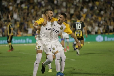 Central aplastó a Olimpo y se prendió en la lucha por el ingreso a la Copa Libertadores 2019