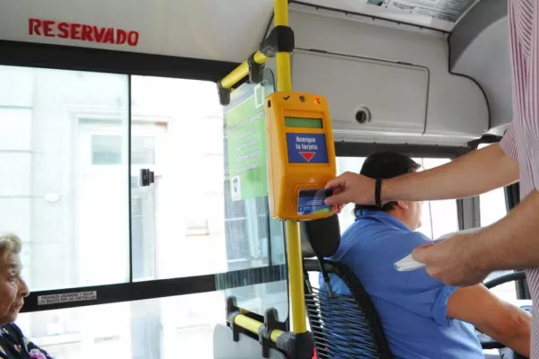 Desde hoy es más caro viajar en colectivo en Tucumán: el boleto mínimo subió a $ 12,50