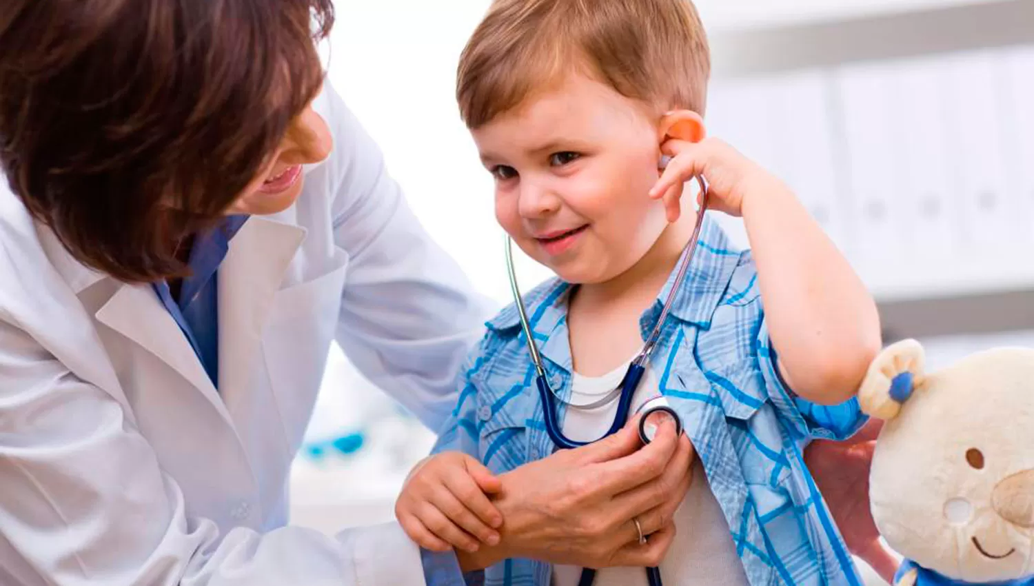 SALUD. Las escuelas piden un apto físico realizado por un pediatra en el inicio de las clases. FOTO TOMADA DE VILLEWEB.COM