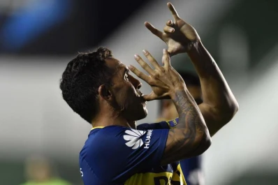 Boca jugó mal y sufrió contra Banfield pero ganó y parece inalcanzable