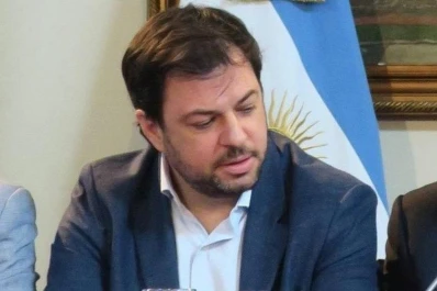 Una cuenta no declarada eyectó a un funcionario de Cambiemos