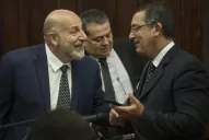 Risas en cuartos intermedios del juicio