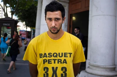 Un rapero irá a la cárcel por el contenido de sus letras