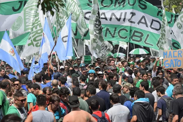 Miles de personas participaron de la movilización de Hugo Moyano