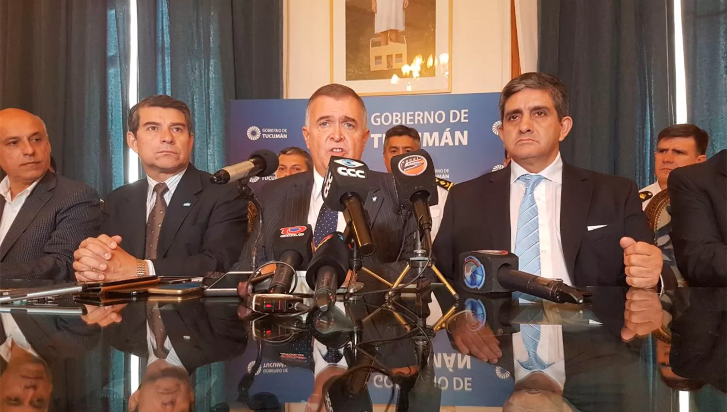 RUEDA DE PRENSA. Desde Casa de Gobierno se informó de manera oficial la detención del principal sospechoso del doble homicidio. LA GACETA / FOTO DE SANTIAGO HERÁNDEZ