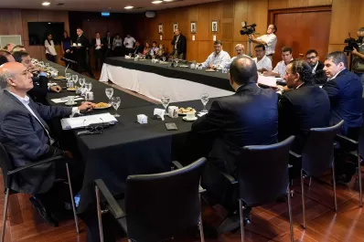 La ausencia de Maley en una reunión generó polémica entre los legisladores