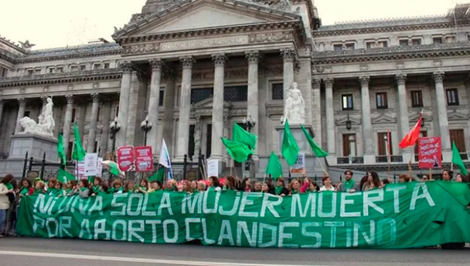 DEBATE EN LA MIRA. Cambiemos no daría el quórum para una sesión especial por la despenalización del aborto. (LA VOZ)