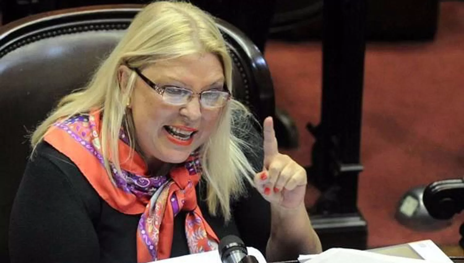 CON TODO. Carrió disparó munición pesada contra Moyano. (ARCHIVO)