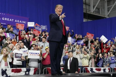 La UE pagará aranceles sobre acero y aluminio, insiste Trump