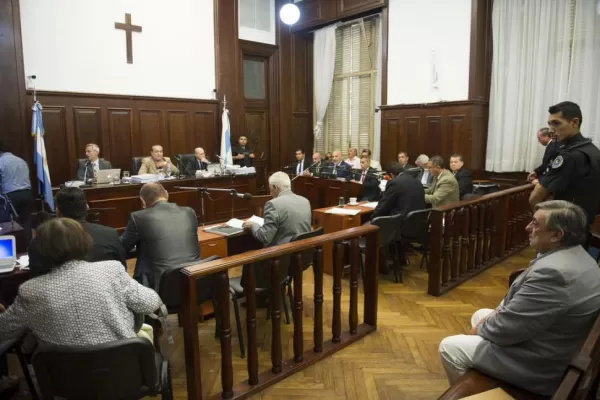 Denuncia de apremios y otro reconocimiento