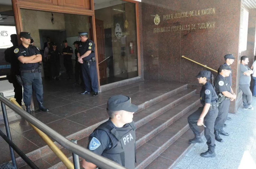 TRIBUNALES FEDERALES. El ingreso a la sede de Las Piedras y Congreso. la gaceta / foto de antonio ferroni (archivo)