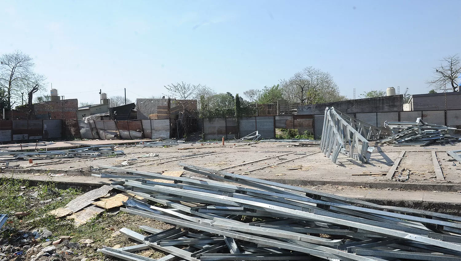 RUINAS. Del proyecto del Cepla en La Costanera sólo quedó el contrapiso. ARCHIVO LA GACETA / FOTO DE HÉCTOR PERALTA