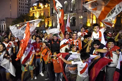 Aliento con tonada tucumana en el partido del año