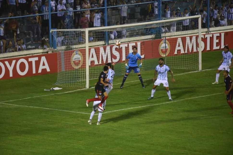 TIENE FE. Batalla cree que si Atlético hace bien sus deberes el domingo sí es posible vencer a Boca, en el Monumental. la gaceta / foto de osvaldo ripoll