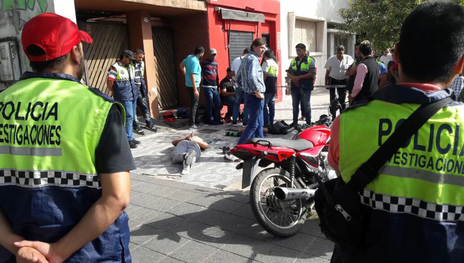 Los ladrones podrían quedar presos hasta el juicio. FOTO TOMADA DE WWW.TWITTER.COM/MINSEGTUC