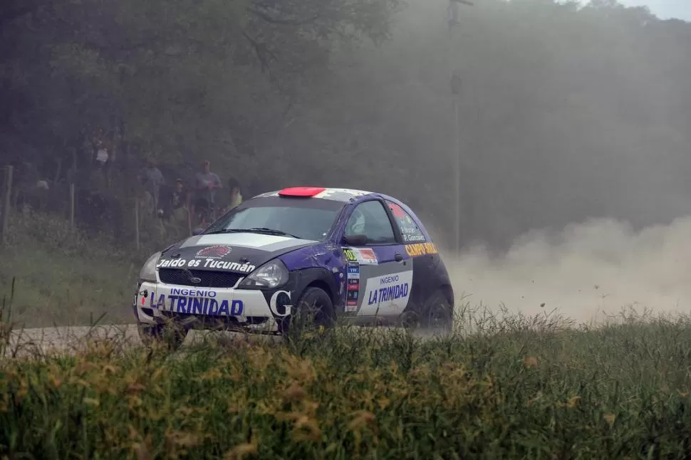 CAMBIO. Al Ford KA de Pablo Morán lo manejará su hermano Mauricio. Los Morán están armando otro auto similar.  foto de Marcelino mercado  / diariorally