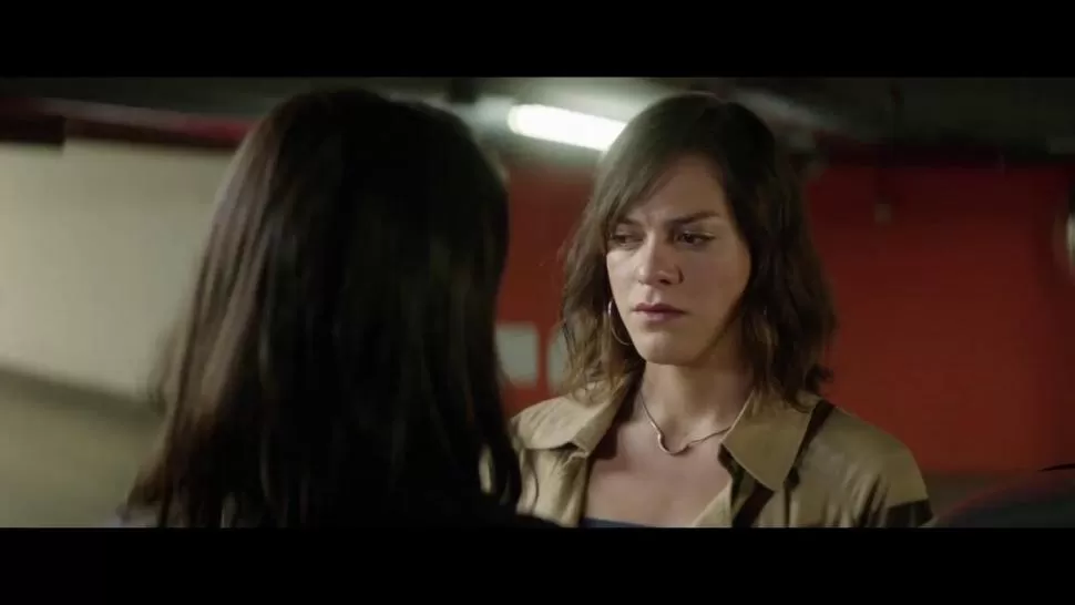  -UNA MUJER FANTÁSTICA.-