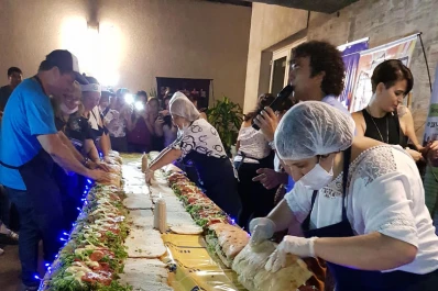 La milanga de 15 metros se quedó corta