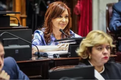 Cristina Kirchner presentó un proyecto para entregar un bono compensatorio a jubilados