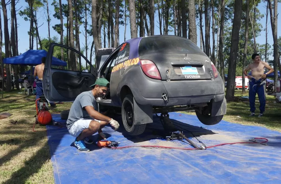 ACTIVO. Pablo Morán aprovechó la carrera para poner a punto la máquina que en esta ocasión no lo tuvo como piloto. la gacet / foto de osvaldo ripoll