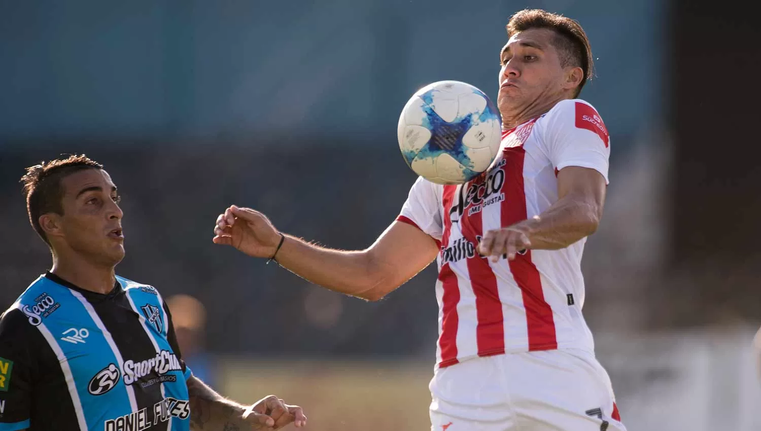 EN RECUPERACIÓN. Con el correr de los partidos, Gonzalo Rodríguez se convirtió otra vez en una de las piezas fundamentales del equipo Santo. ARCHIVO LA GACETA