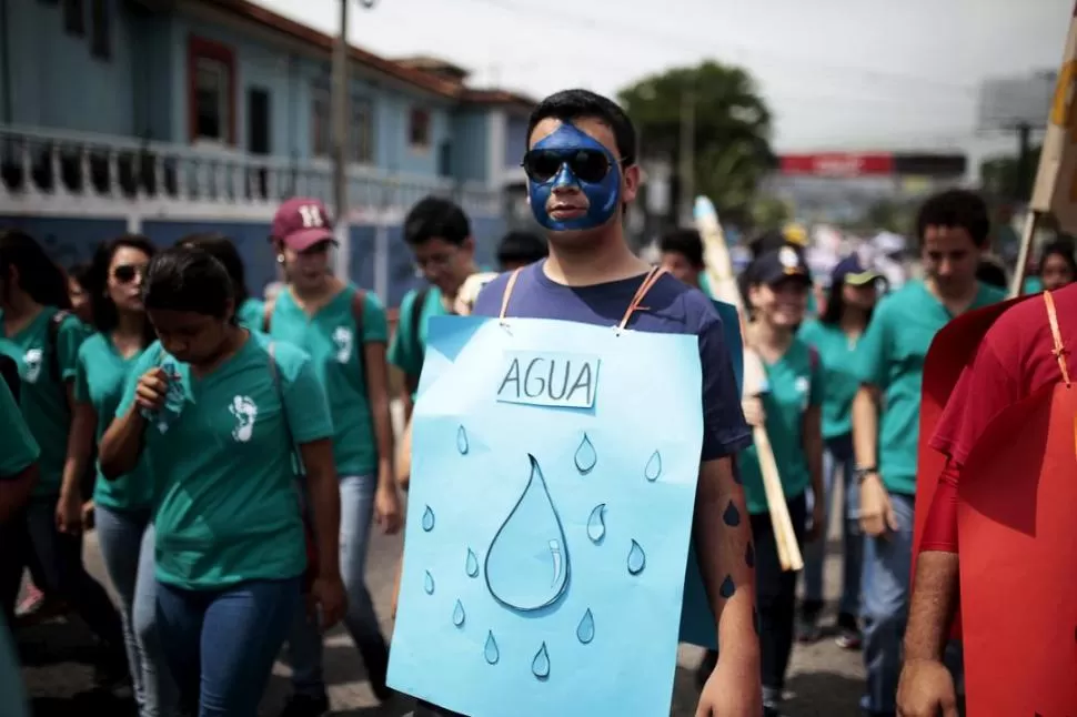 CRISIS HUMANITARIA. La falta de agua configura un drama mundial. REUTERS