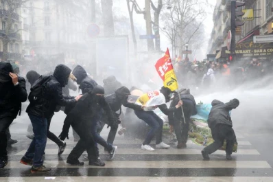 Protesta nacional contra las políticas de Macron