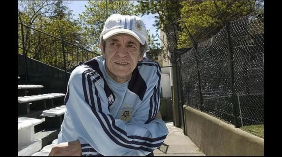 ADIÓS. René Orlando Houseman. archivo