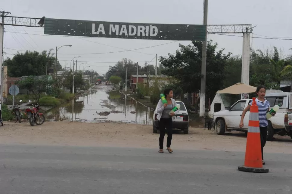 HACE UN AÑO. Postal de cómo estaba La Madrid por efecto de las lluvias. la gaceta / foto de Antonio Ferroni