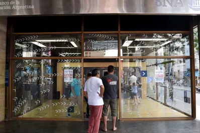 ¿Ocho días sin bancos? La Bancaria amenaza con ir al paro después de Semana Santa