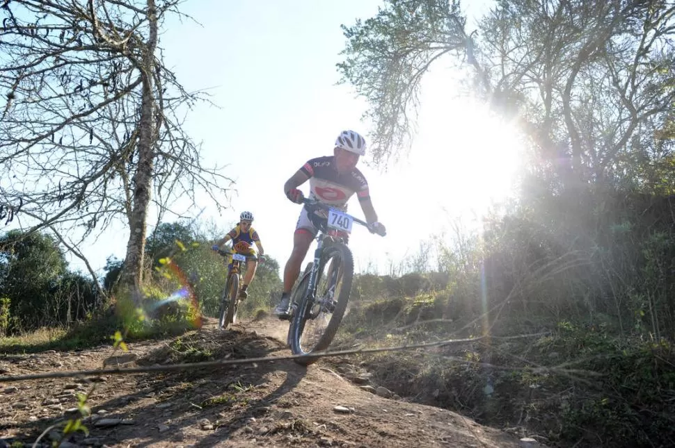 Las bicicletas quieren bajar del podio a la imprudencia