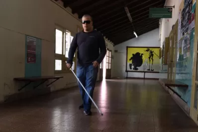 “Las redes sociales deberían ser más accesibles para las personas ciegas”