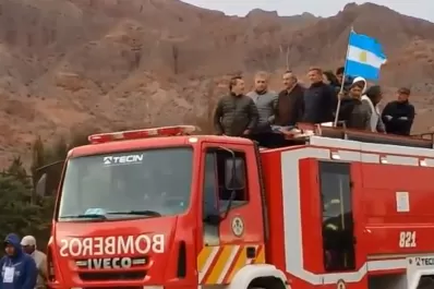 El video de los campeones del 86' recorriendo las calles de Tilcara para cumplir su promesa