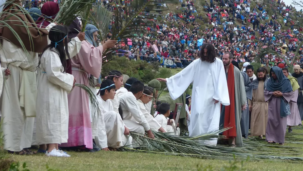 EN TAFÍ DEL VALLE. La Pasión se representa en el predio del Ojo de Agua. ARCHIVO