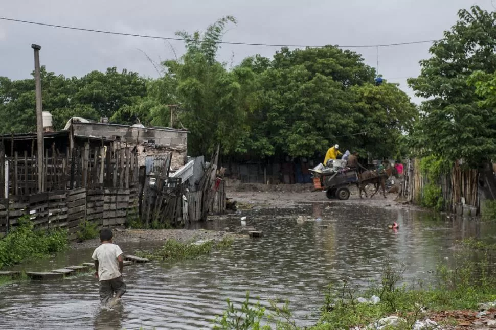 NÚCLEO DURO. Según la UCA, el 48% de los niños están en la pobreza. la gaceta / FOTO DE JORGE OLMOS SGROSSO