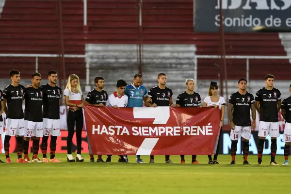 El conmovedor homenaje al Loco Houseman en la cancha de Huracán