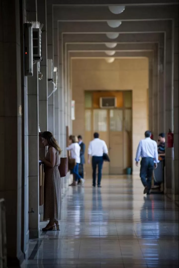 EL PALACIO DE JUSTICIA. En este edificio funciona el fuero de familia. la gaceta / FOTO DE JORGE OLMOS SGROSSO
