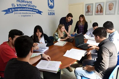 La mejor beca no sólo da dinero, también acompaña