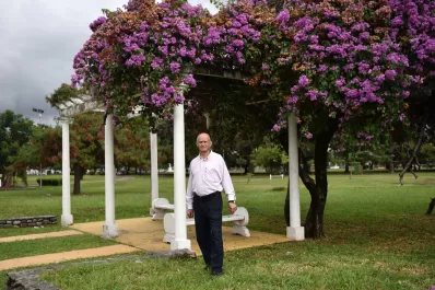 “Placeros y vecinos eran grandes aliados”, cuenta uno de los últimos cuidadores del parque 9 de Julio