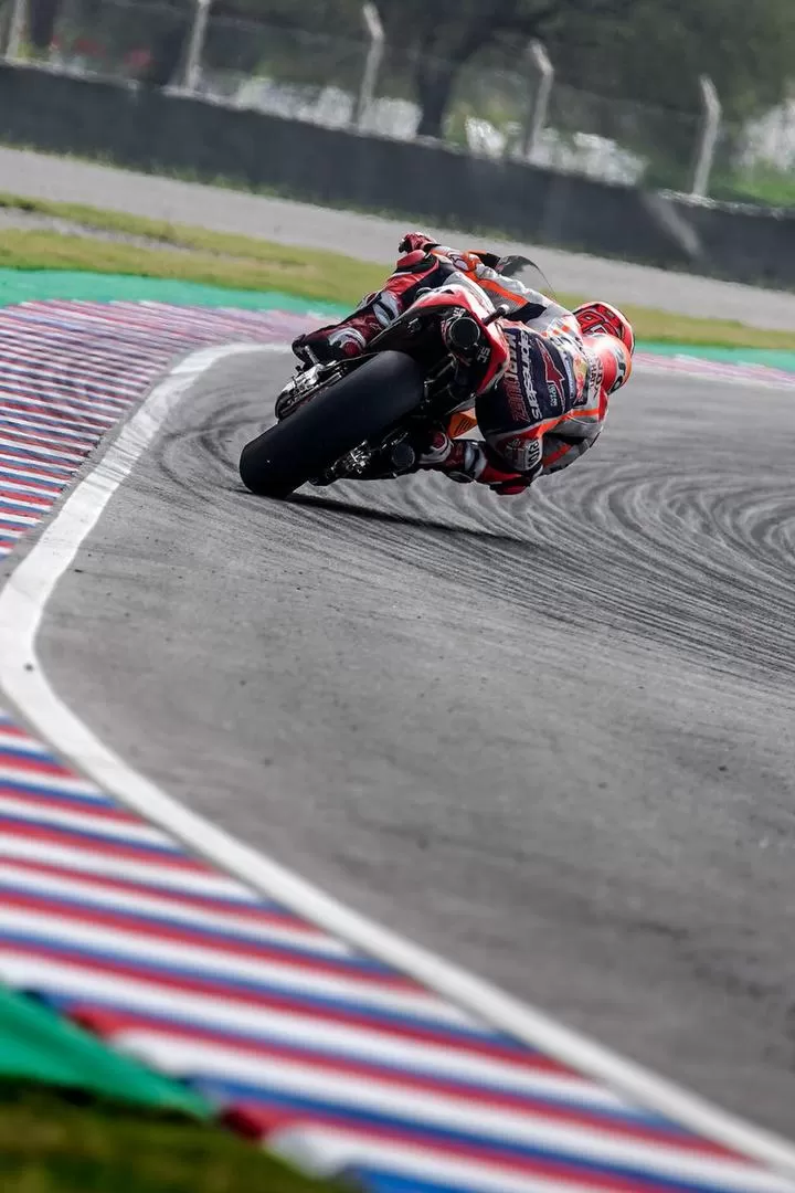 REFERENTE. Marc Márquez escontró la puesta a punto perfecta para hacer el N°1. twitter @marcmarquez93