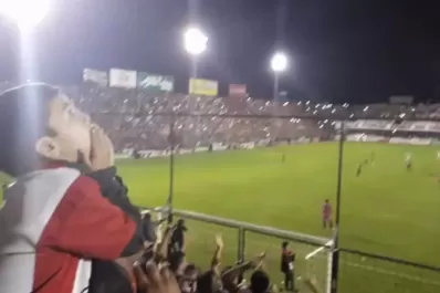 Video: después del golazo de Bieler, le tiró besos al cielo