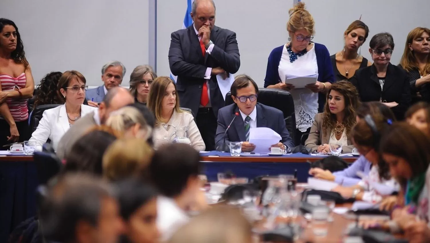 El diputado macrista Daniel Lipovetzky preside el primer plenario de comisiones para tratar la despenalización del aborto, el 20 de marzo pasado. FOTO TOMADA DE CLARIN.

