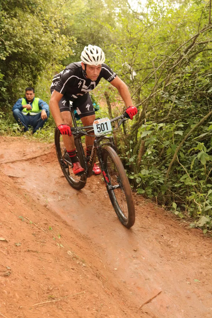 MASTER “A-2”. Ganó Gustavo Terán. Fotos de Raúl “Marusa” Carranza 